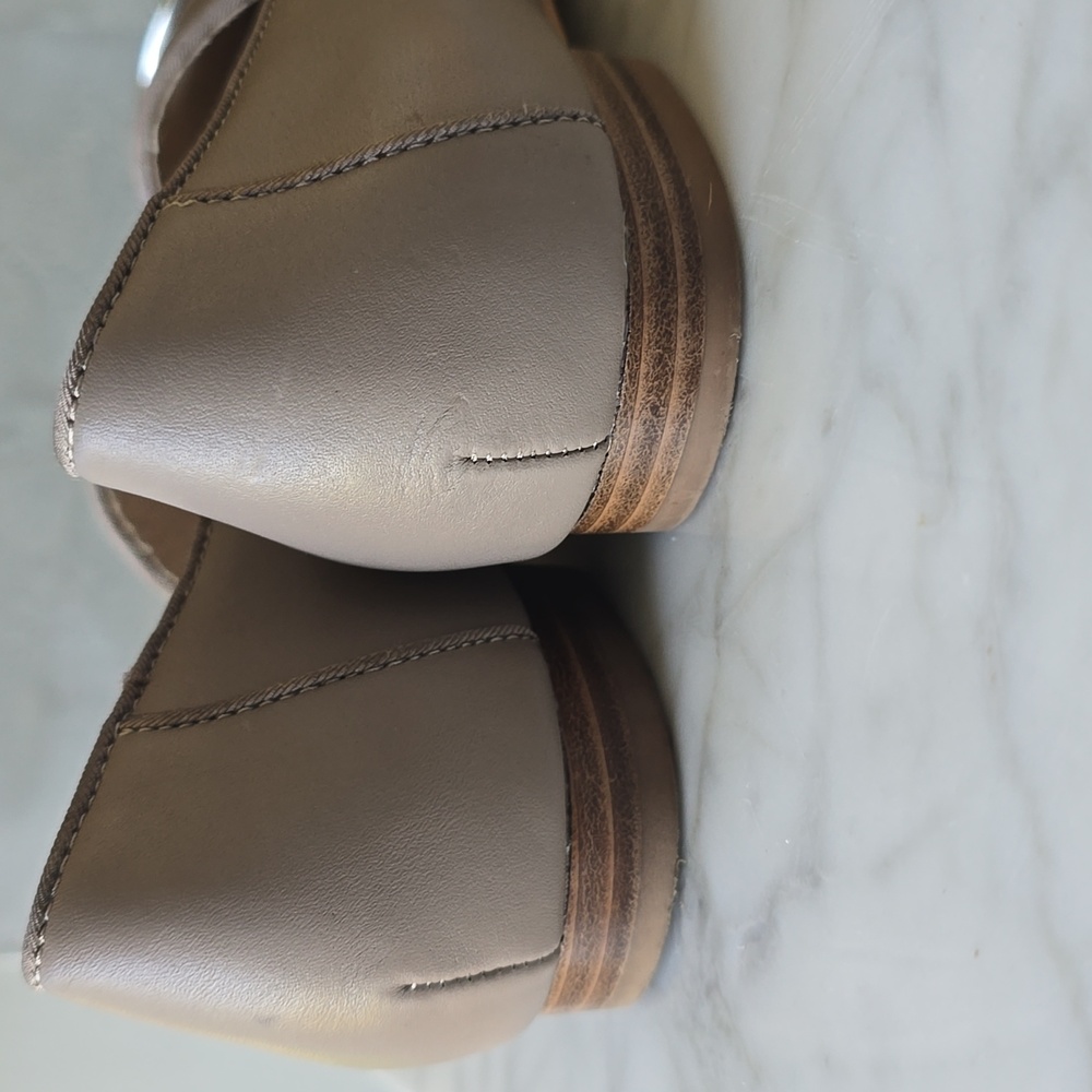 Mimco Australian Tan Loafers 38 / 7½ - Picture 4 of 7